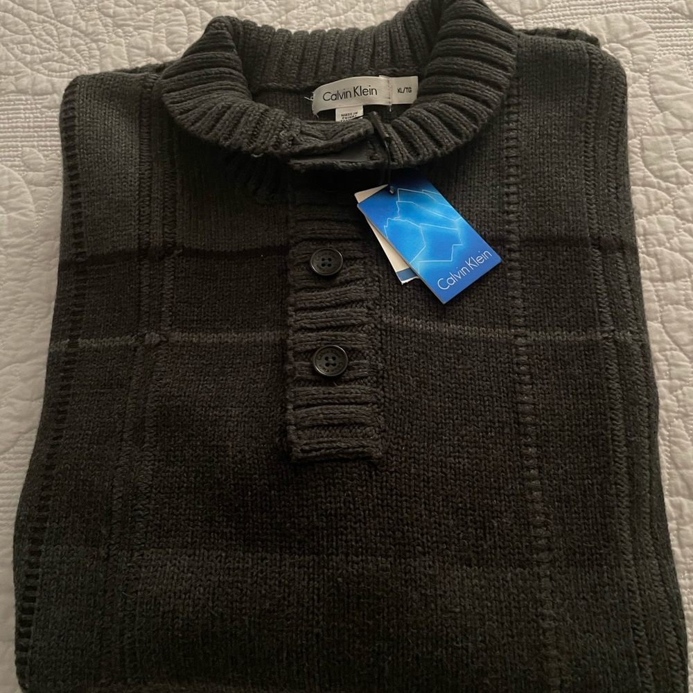 NWT CK  Gray/Black Cable Knit Shawl Collar  Size XL.